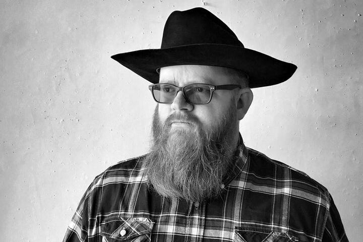 Bli med inn i studio til Walter van Dusen